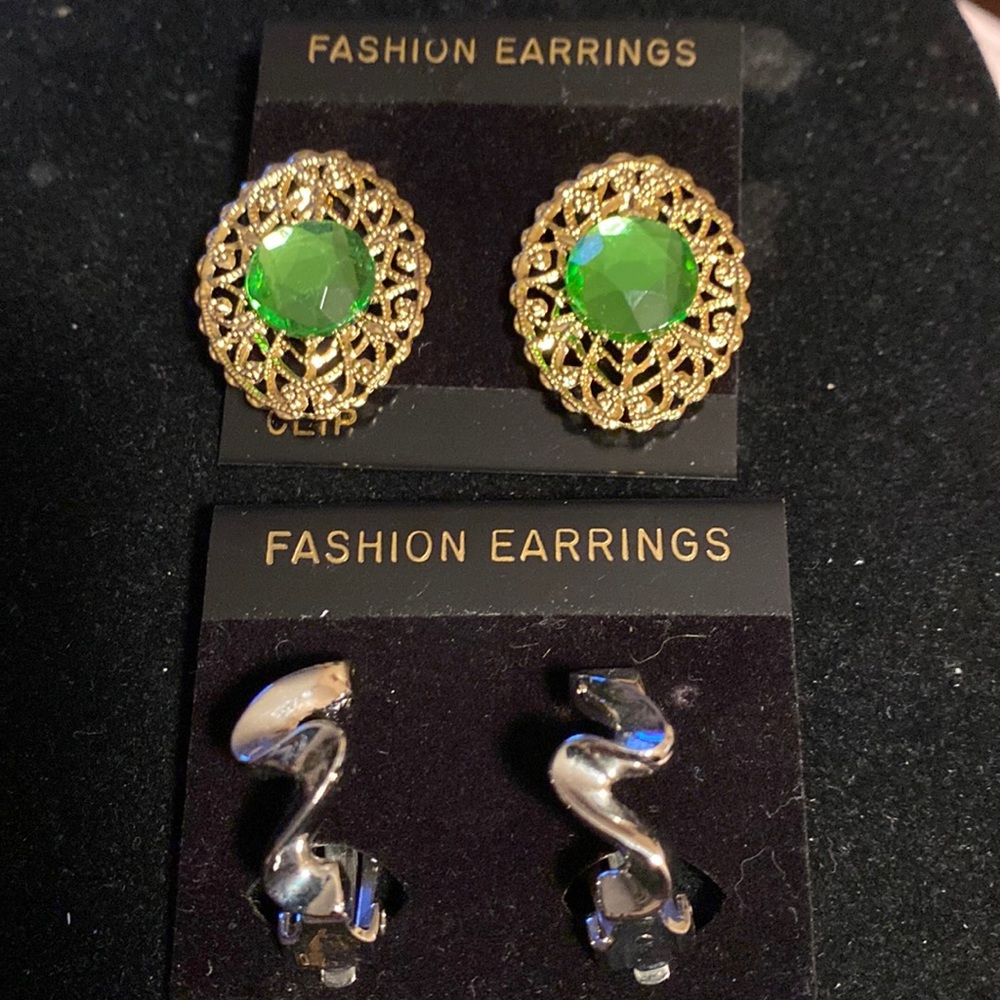 Fashion Earrings, Silver Design and Goldtone with Green Stone, CLIP EARRINGS 💚